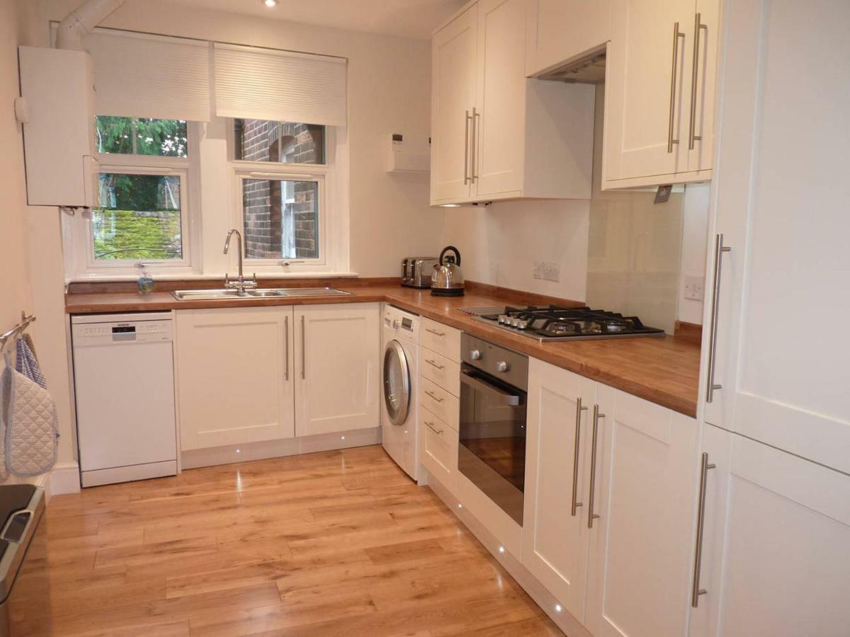 Brockenhurst Apartments Dış mekan fotoğraf